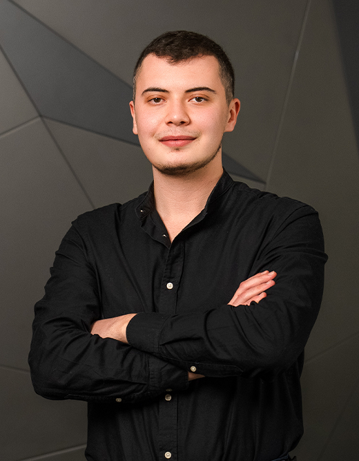 Av. Emre Özsaraç